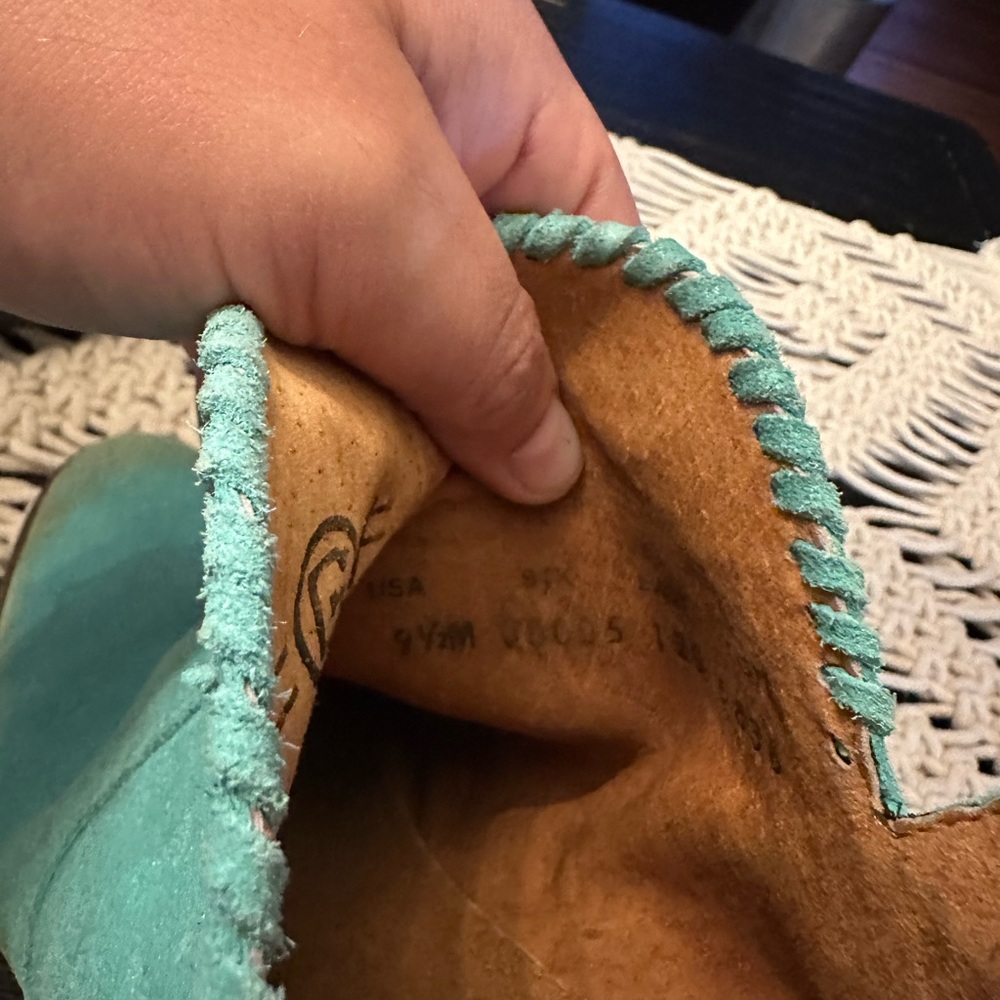 Circle G Turqouise Fringe Ankle boots 9.5 - Picture 7 of 7